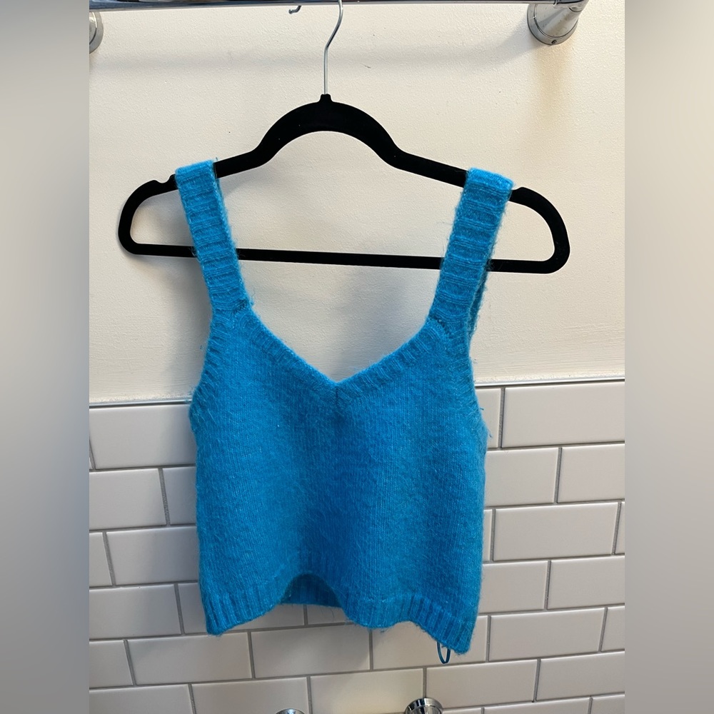 Sweater tank